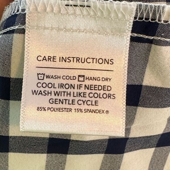 Mizzen & Main performance wear short sleeve button down - Picture 5 of 7